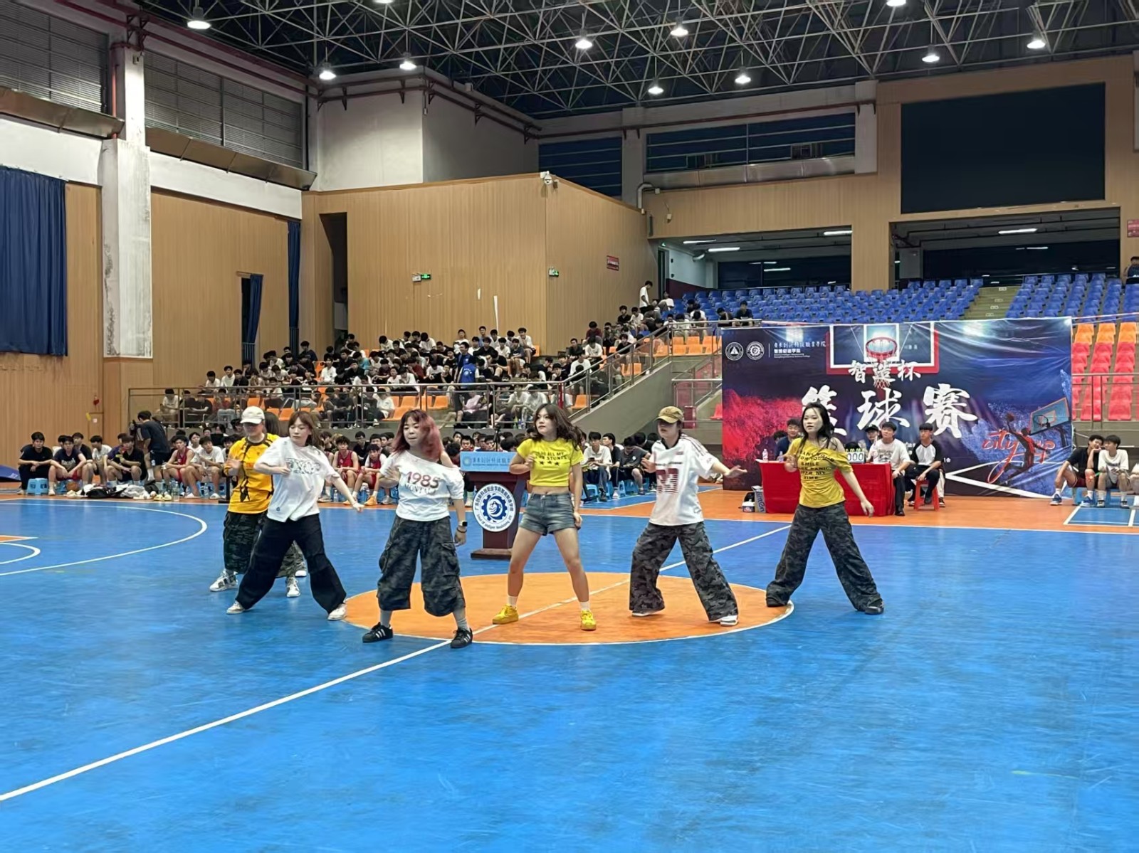 BNT 街舞社街舞表演图片.jpg BNT 街舞社街舞表演图片.jpg